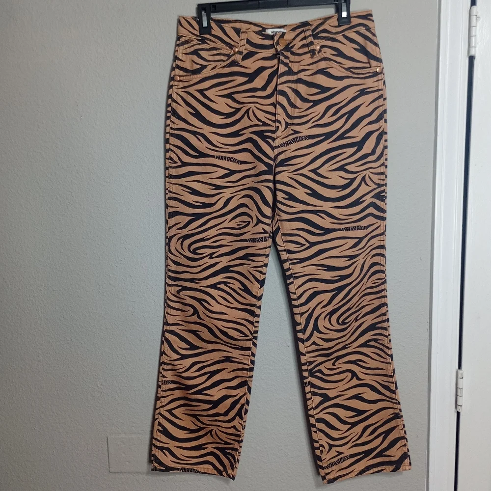 Wrangler Women's High Rise Wild West Purr Print Straight Jeans - Picture 4 of 11